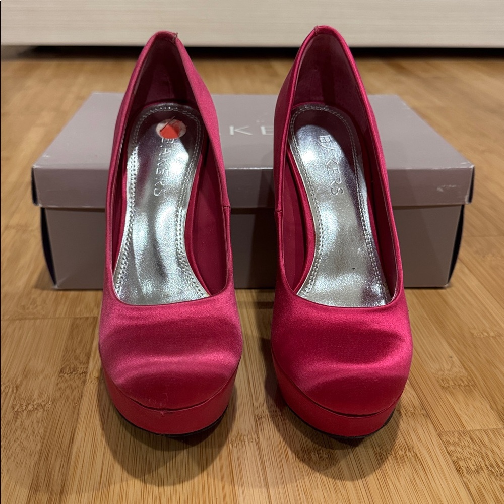 Pink heels - Picture 2 of 5